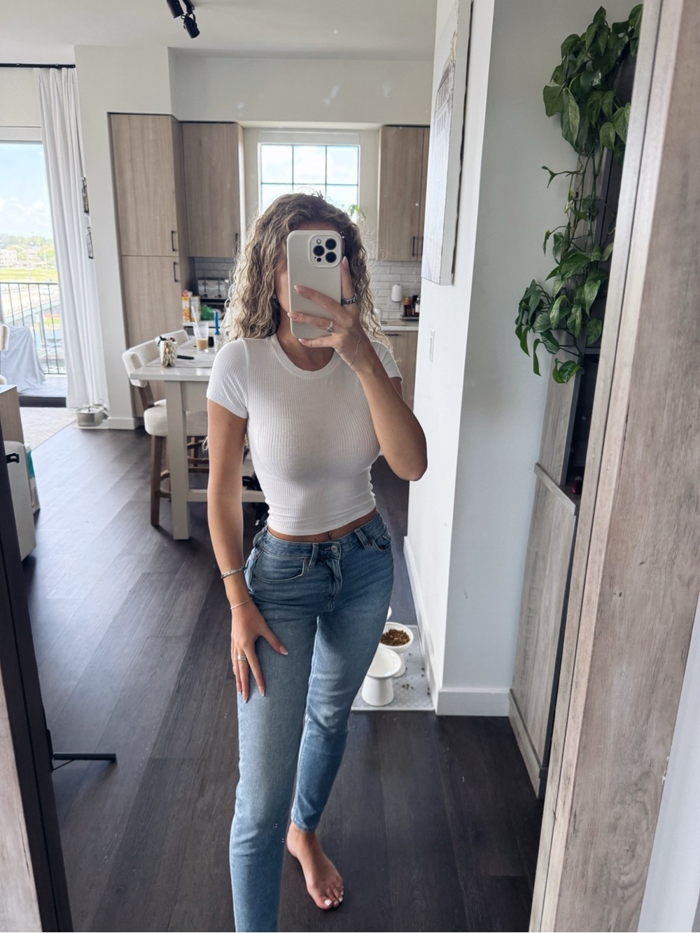 SHEIN White Ribbed Short-Sleeve Crop Tee (Size XS)